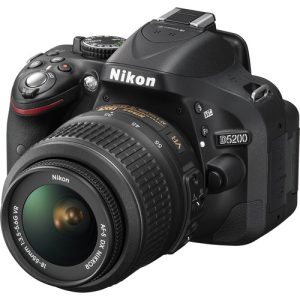 Nikon D5200 DSLR Camera with 18-55mm Lens UK USED